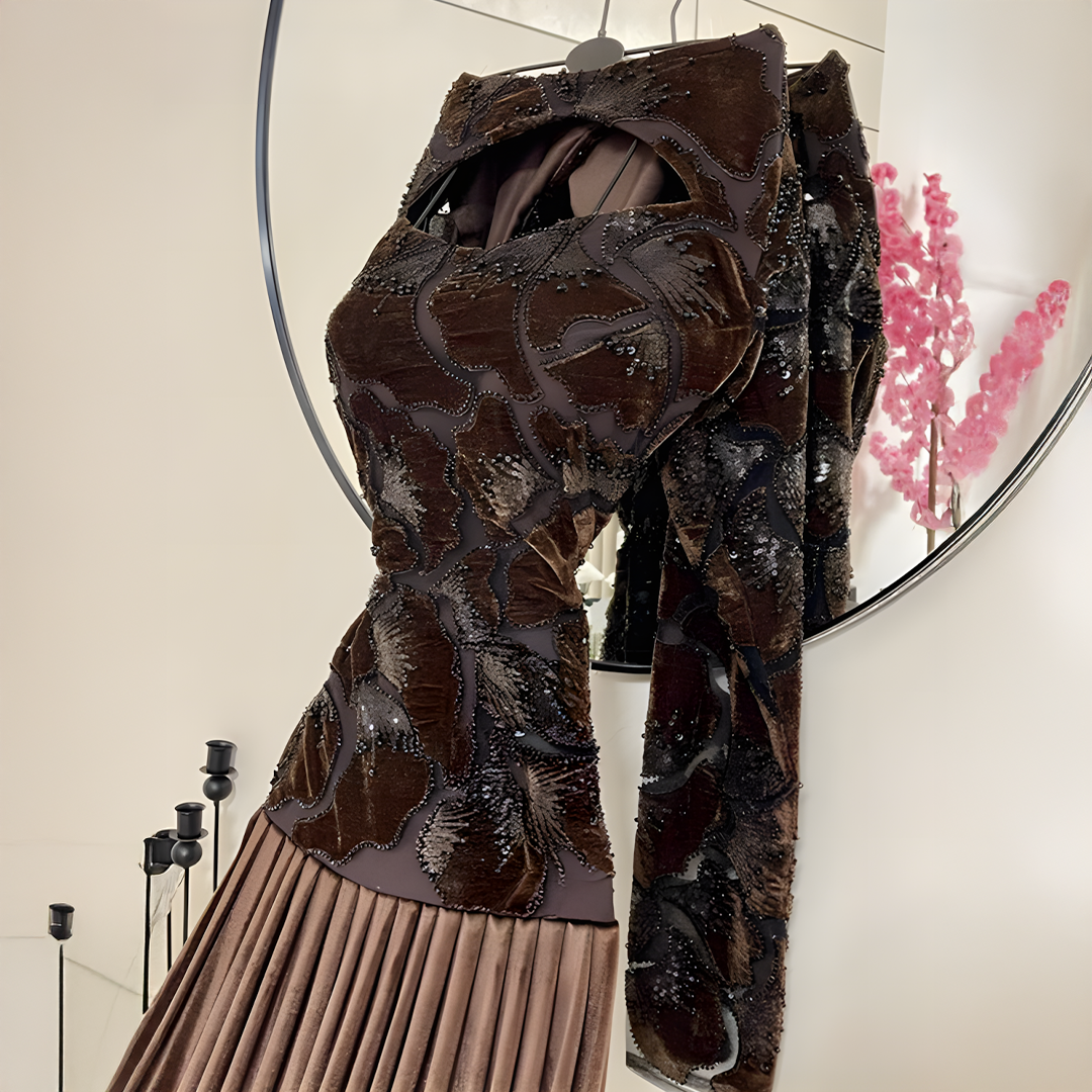 فستان بني داكن - الصورة 4