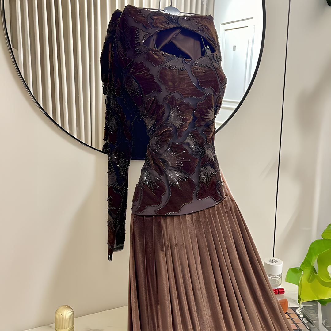 فستان بني داكن - الصورة 2