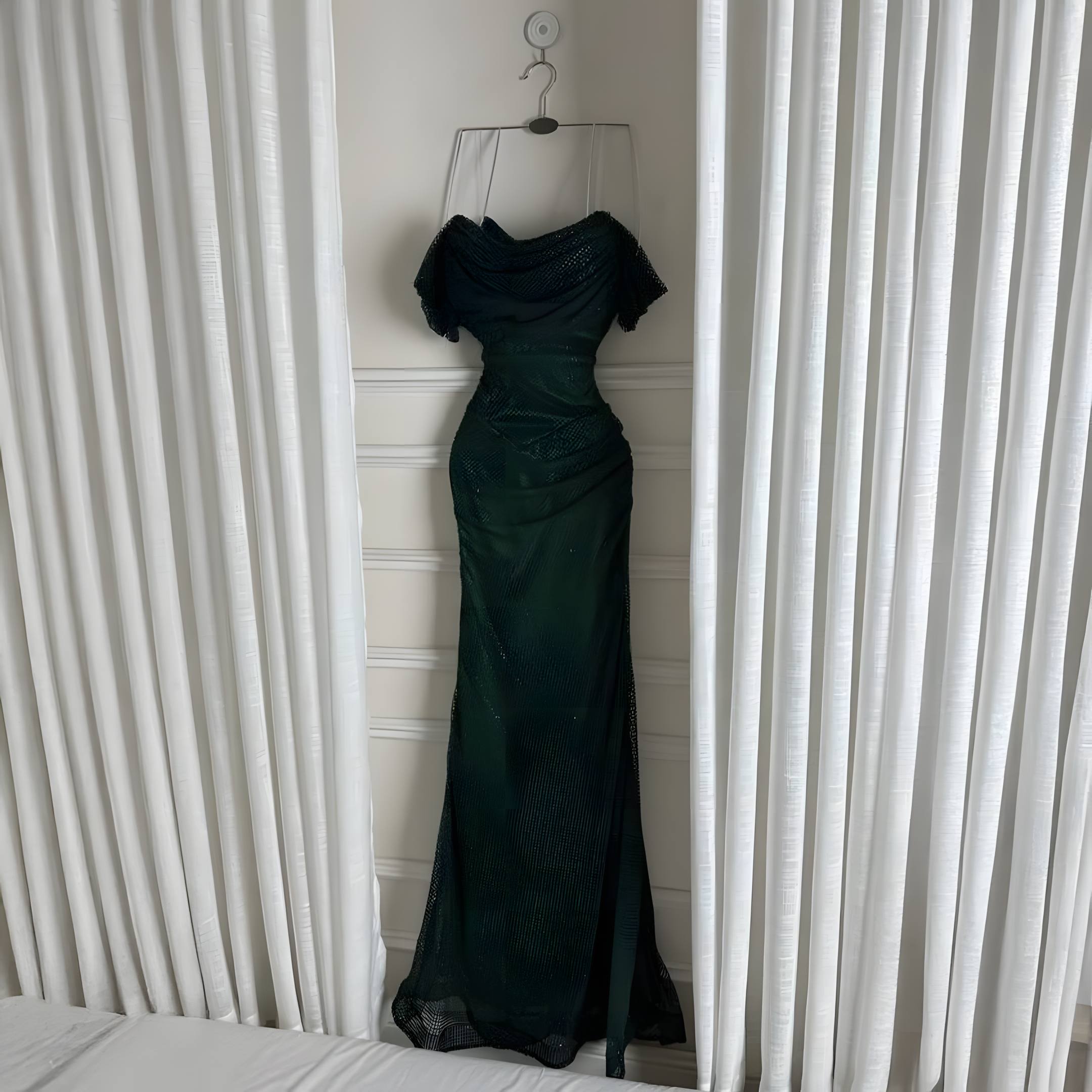 فستان سهرة اخضر - الصورة 3